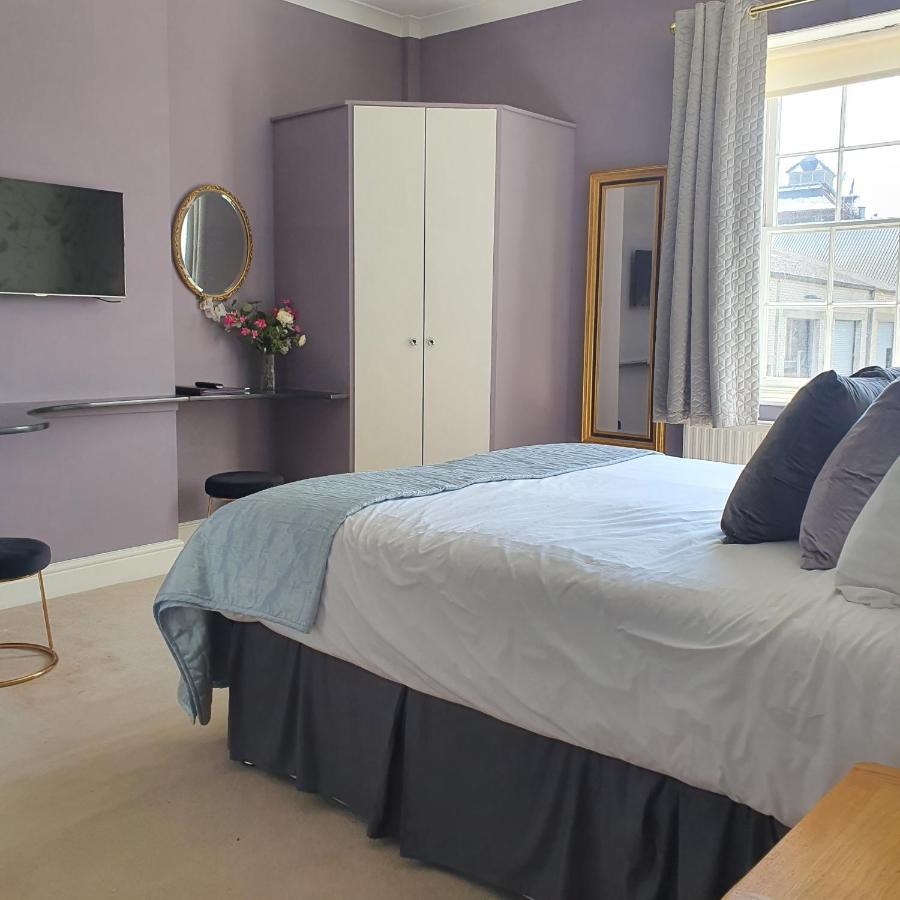 The Quay Hotel Faversham Buitenkant foto